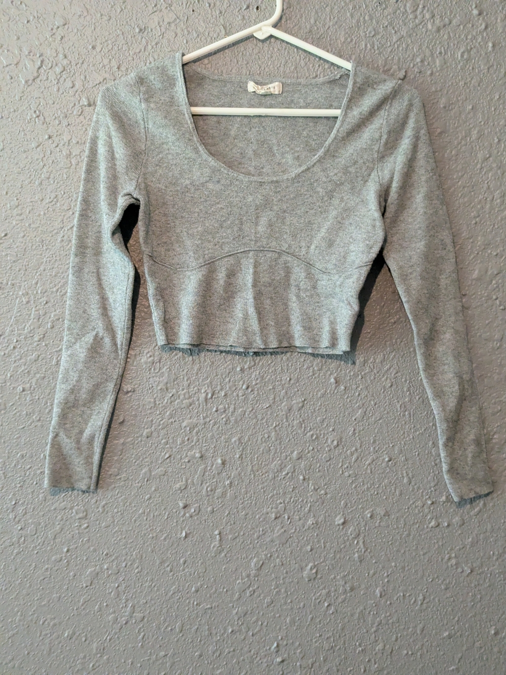 S Grey Long-Sleeve Scoop Neck Crop Top